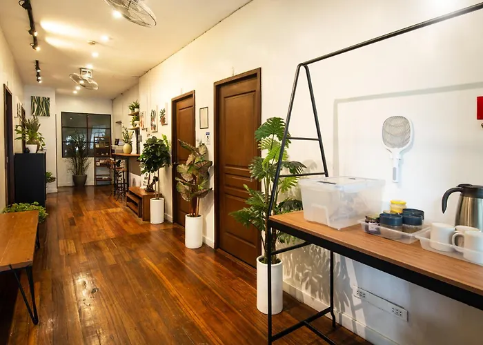 Homey And Cozey Poblacion Makati S11 Homestay Manila